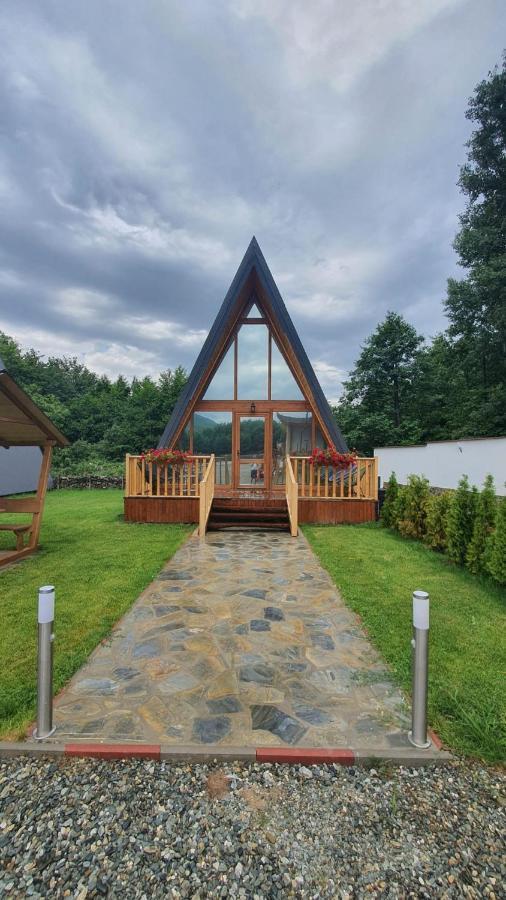 Doka Valea Sebesului A-Frame Hotel Exterior photo