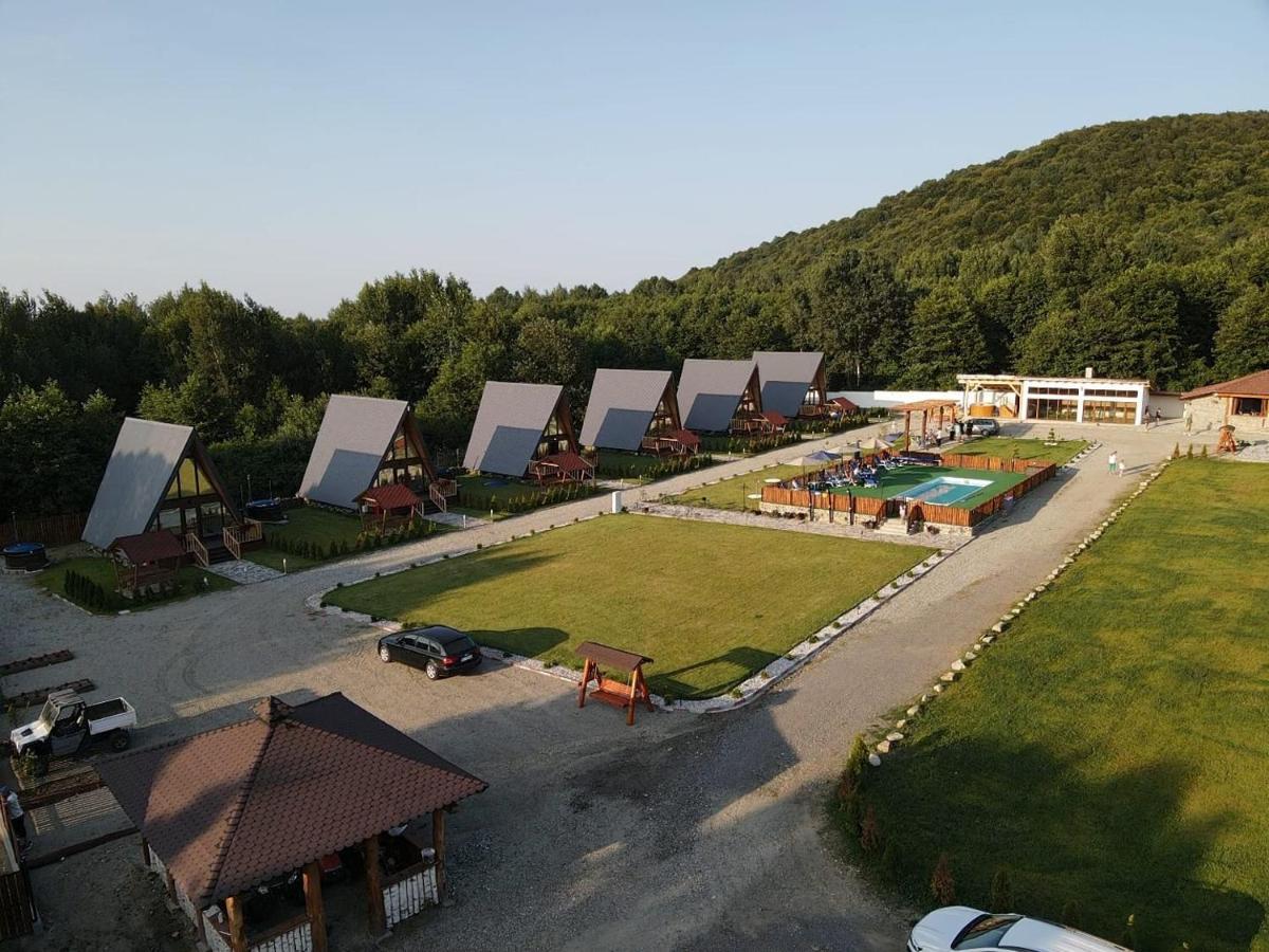 Doka Valea Sebesului A-Frame Hotel Exterior photo